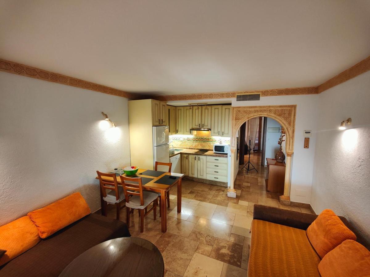 Appartamento Apartamento En El Centro A Dos Minutos De La Playa Fuengirola Esterno foto