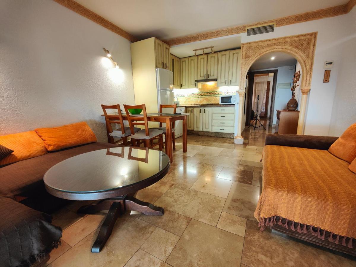 Appartamento Apartamento En El Centro A Dos Minutos De La Playa Fuengirola Esterno foto