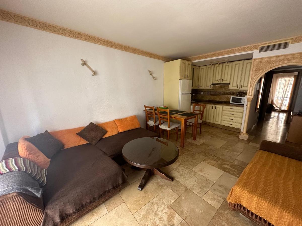 Appartamento Apartamento En El Centro A Dos Minutos De La Playa Fuengirola Esterno foto